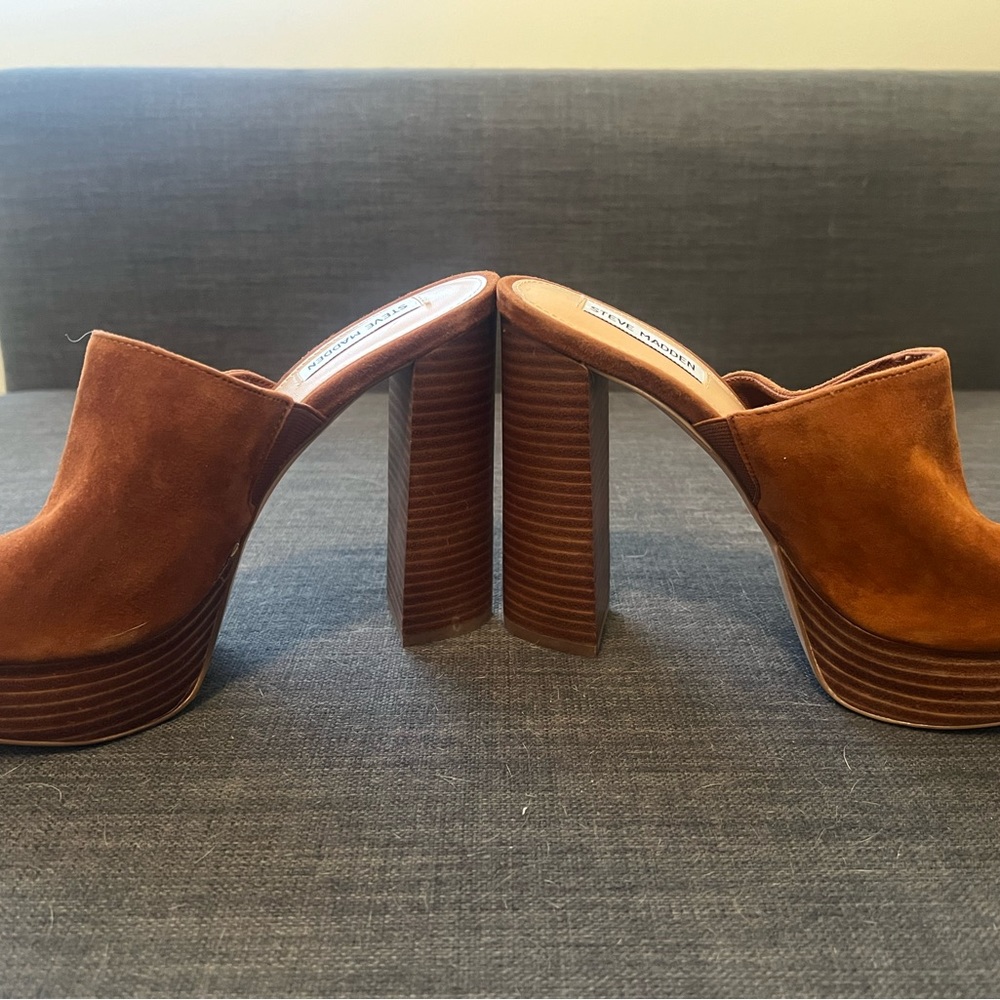 Steve Madden Suede Platform Heel - Picture 6 of 6